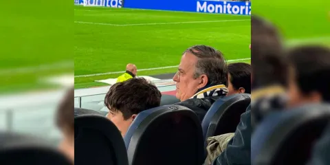 Ebrard en el Bernabéu: lujo en plena política de austeridad