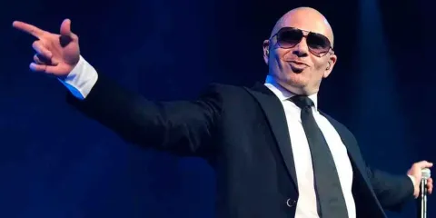 La sensación internacional Pitbull hoy en el Teatro del Pueblo de la Feria poblana