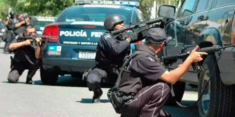México reduce presupuesto en seguridad mientras aumenta cifra de policías asesinados