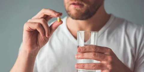 ¡¡Es su turno! Crean pastilla anticonceptiva para HOMBRES con 99% de efectividad