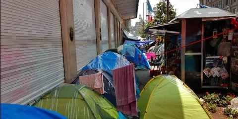 Plantón de CNTE deja sin clases a 1.2 millones de niños y provoca pérdidas millonarias