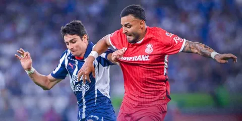 Rayados ganan con lo justo y los Diablos respiran; empate gris entre Tuzos y Águilas