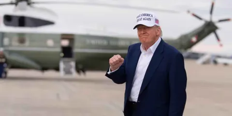 Trump aplaza tarifas del 50% y abre la puerta a negociaciones con la UE