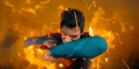 VIDEO. Liberan tráiler de 'Superman' y revela un héroe más humano y rebelde