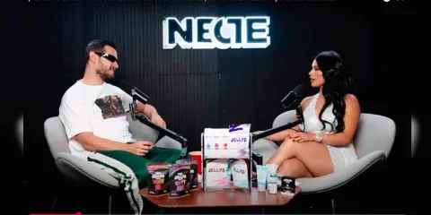 Adrián Marcelo entrevista a la ex amante del Scorpion Dorado