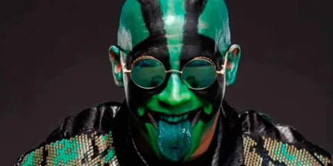 El luchador mexicano Mr. Iguana brilla en WWE x AAA Worlds Collide