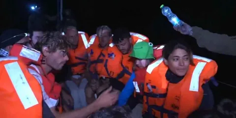 Israel secuestra barco con activistas que llevaban ayuda para Gaza