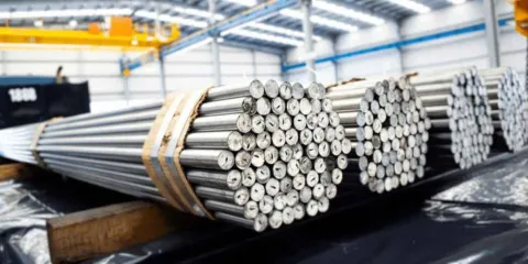 Sheinbaum califica como injusto el arancel de EU al acero mexicano