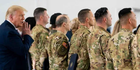 Trump seguirá controlando tropas en California pese a demanda estatal