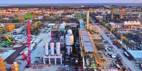 Dos Bocas se paraliza dos meses por petróleo contaminado, admite Pemex