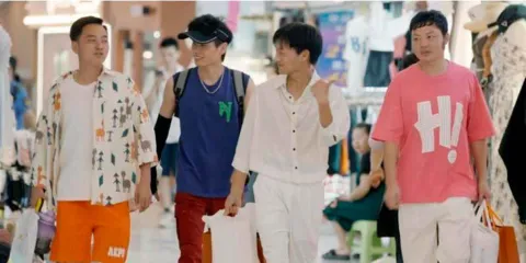 Asesores de citas ganan popularidad en China ante crisis de matrimonio y natalidad