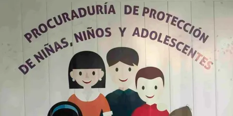 VIDEO. Indignación en Veracruz: niñas y un perro víctimas de maltrato