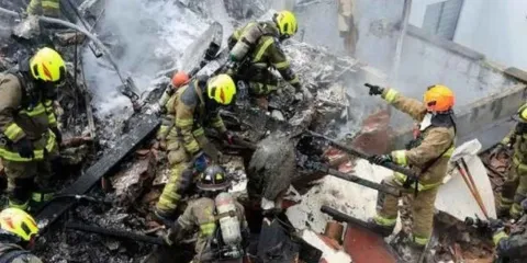 Avioneta ambulancia explotó tras aterrizaje fallido en Colombia; no hubo sobrevivientes