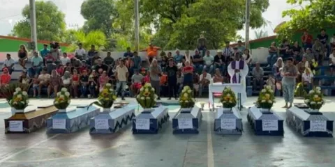 Comando embosca y asesina a ocho policías comunitarios en Ayutla, Guerrero