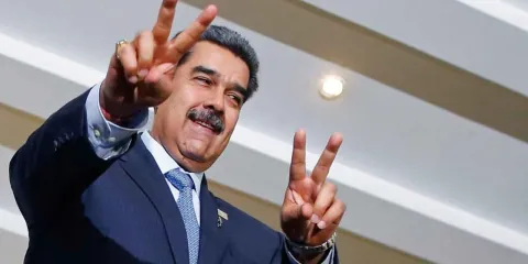 Estados Unidos duplica recompensa por Nicolás Maduro y lo liga con cárteles mexicanos