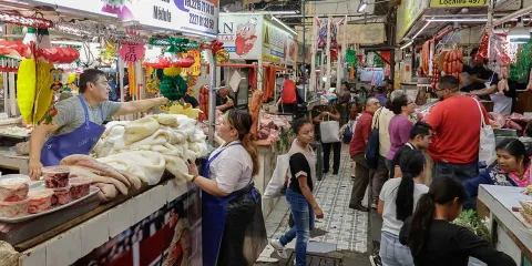 Criminales en los mercados
