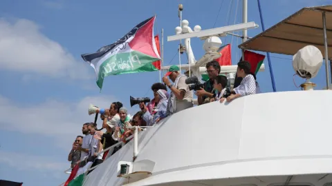 Zarpa desde Barcelona una flotilla humanitaria rumbo a Gaza