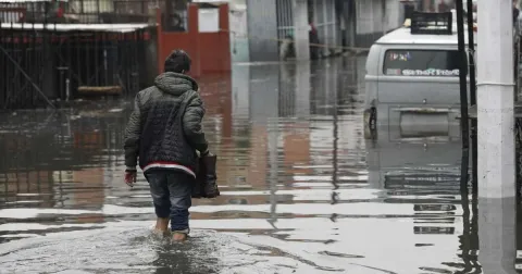 Lluvias en CDMX afectan casi 400 viviendas; Gobierno entregará apoyos a damnificados