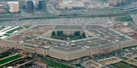 Donald Trump ordena cambiar el nombre del Pentagono a Departamento de Guerra