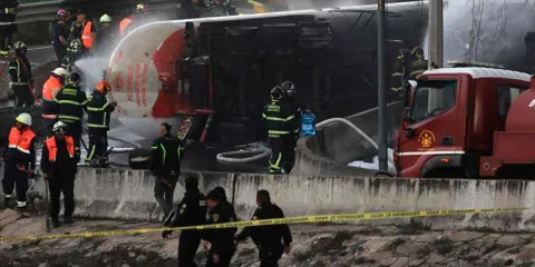 Fernando Soto, chofer de la pipa que volcó en Iztapalapa, se encuentra grave