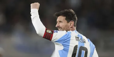 Messi se despide de Argentina con goles y triunfo frente a Venezuela