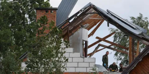 Polonia derriba drones rusos que violaron su espacio aéreo durante ataque a Ucrania