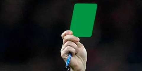 VIDEO. FIFA prueba la “tarjeta verde” en el Mundial Sub-20 de Chile 2025