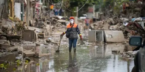 Apoyo de 20 mil pesos para afectados por lluvias comenzará este miércoles