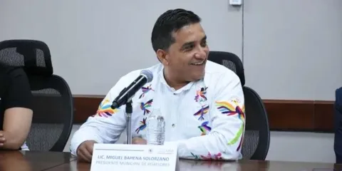 Asesinan al alcalde de Pisaflores, Miguel Bahena, cuando llegaba a su casa