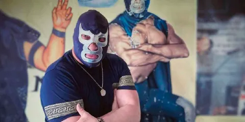 Blue Demon Jr. sufre accidente automovilístico y permanece en terapia intensiva