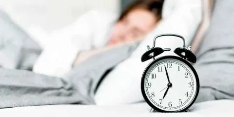 Cómo DORMIR mejor: rutinas nocturnas y hábitos de higiene del sueño