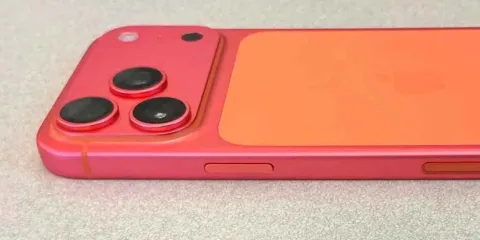 El “Pinkgate” de Apple: usuarios reportan que el iPhone 17 Pro Max Naranja Cósmico cambia de color a rosa
