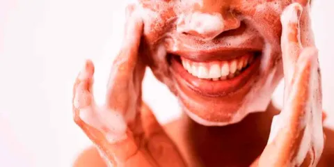 Jabón negro africano: el secreto natural para limpiar, exfoliar y rejuvenecer la piel