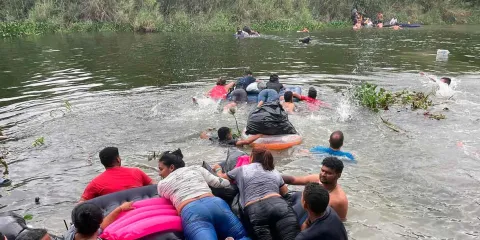 Lanzan la Operación “River Wall” para impedir el paso a la migración y narcoterrorismo por el Río Grande