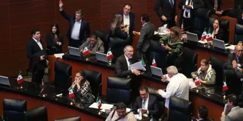 Ley de Amparo: Senado mantiene polémico artículo transitorio y envía minuta a Diputados