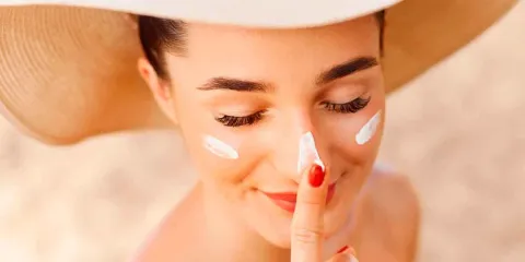 Maquillaje con protección solar: estética y cuidado en una sola rutina