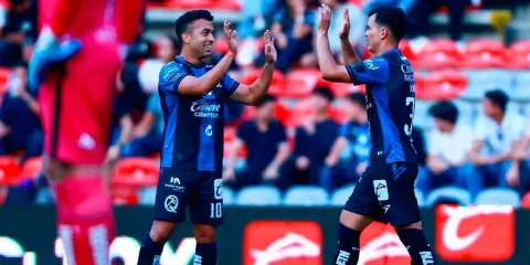 Querétaro remonta 3-1 al Puebla  y profundiza su crisis en la Liga MX