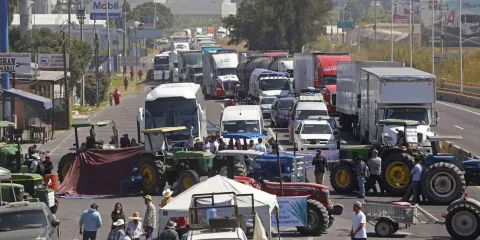 Agricultores rompen diálogo con Segob y anuncian más megabloqueos