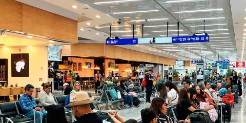 EUA recupera slots en el AICM: así fue la cesión aprobada por el gobierno de Sheinbaum