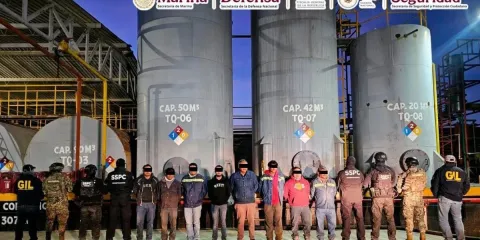 Golpe al huachicoleo en Veracruz, desmantelan refinería clandestina en Perote