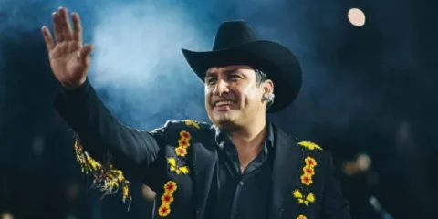 Julión Álvarez rompe el silencio tras detención de supuesto piloto ligado al narco