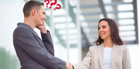 Por qué olvidamos el nombre de las personas: la explicación psicológica detrás de este fenómeno