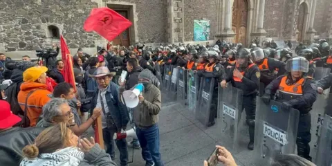 Sheinbaum asegura que hay diálogo con la CNTE pese a bloqueos