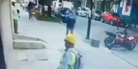 VIDEO. Asalto y homicidio de custodio en Hipódromo Condesa; atacantes usaron disfraces de obreros