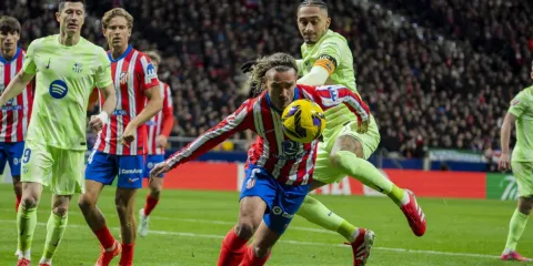 Barcelona y Atlético de Madrid se juegan puntos clave en LaLiga: horario y previa del duelo en el Camp Nou
