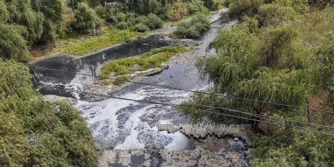 Crisis ambiental en el Río Atoyac: descargas irregulares aumentaron 160% este año