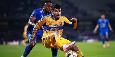 Cruz Azul deja escapar la ventaja y Tigres se lame los bigotes para la Vuelta