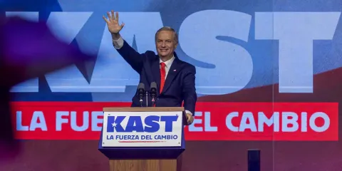 Kast logra victoria histórica y rompe décadas sin un presidente ultraderechista