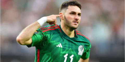 Santiago Giménez: de hijo del “Chaco” a referente del Tri rumbo al Mundial 2026