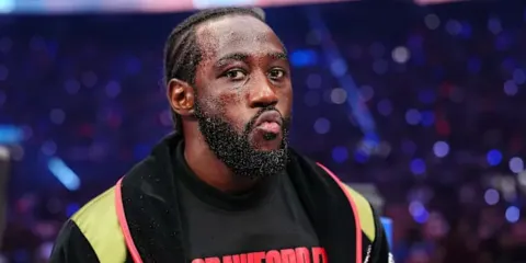 Terence Crawford anuncia su retiro del boxeo como campeón histórico de cinco divisiones